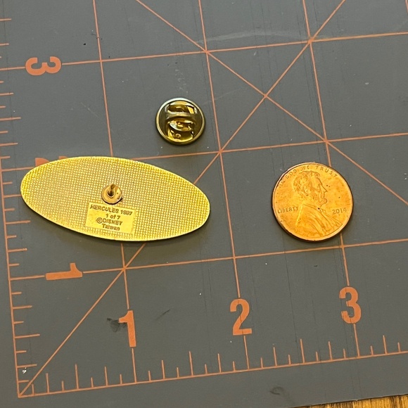 Hercules Logo Ltd Release Pin 1997 Opening Weekend Commemorative Set #1 of 7 - Picture 15 of 16